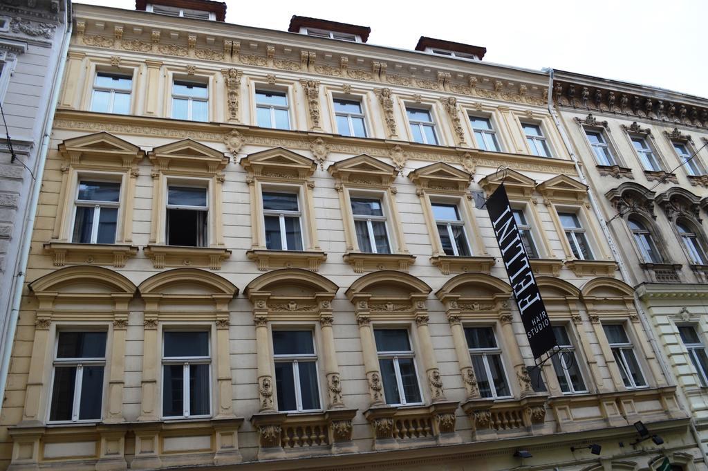 Apart Praga
