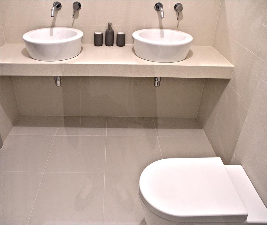 Apart 3*